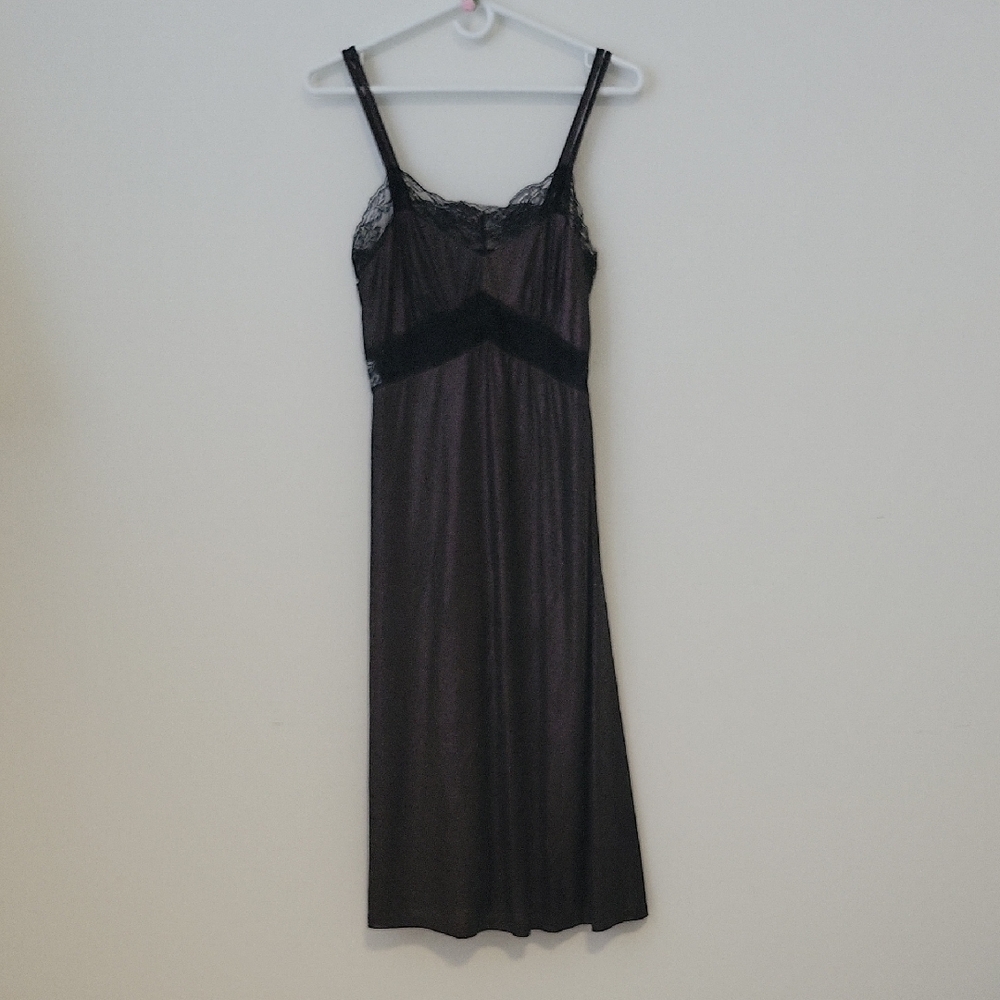 BNWT Elegant Black Lace Trim Nightgown